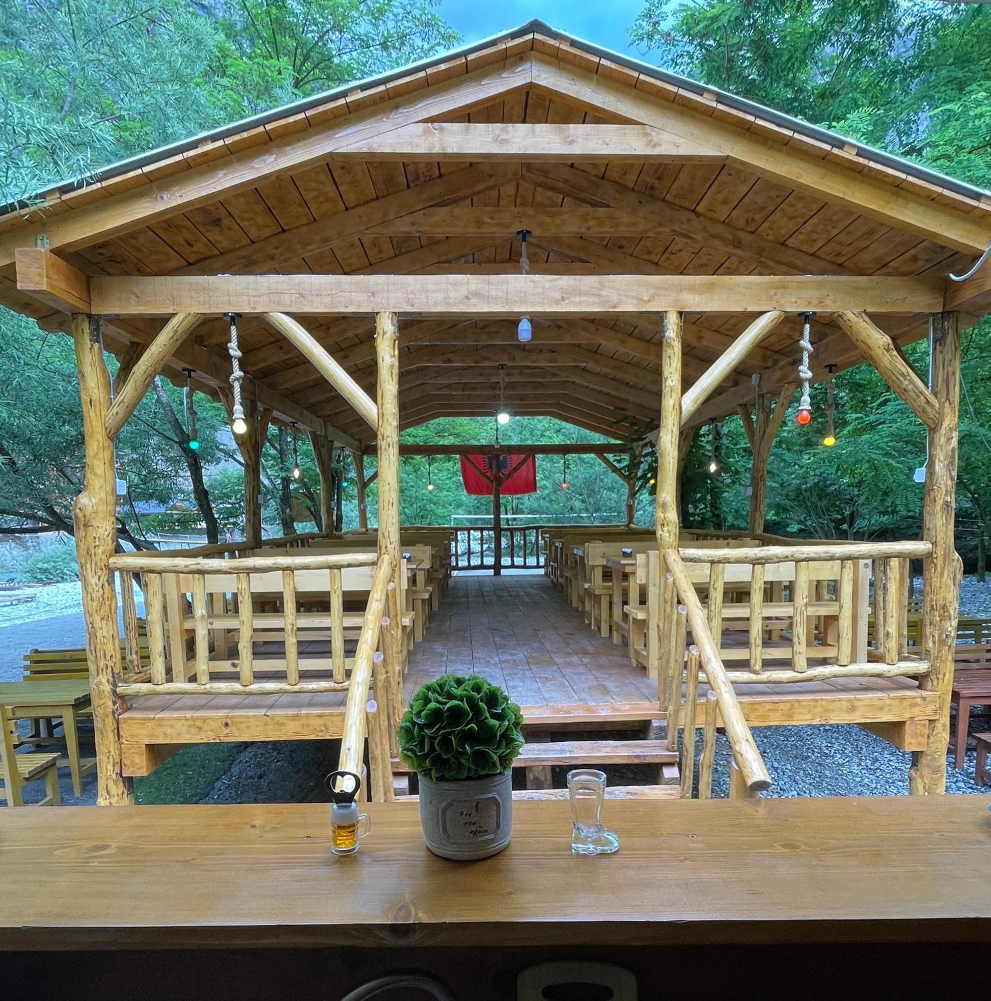 Guri I Lekes Guesthouse Moll' e Shoshit エクステリア 写真