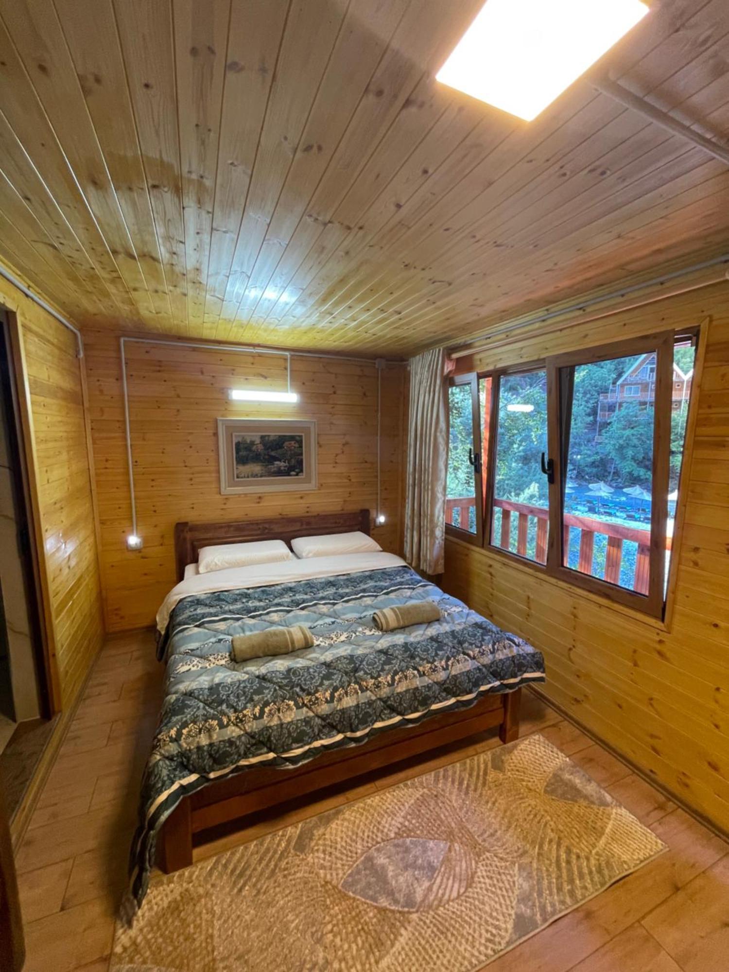 Guri I Lekes Guesthouse Moll' e Shoshit エクステリア 写真