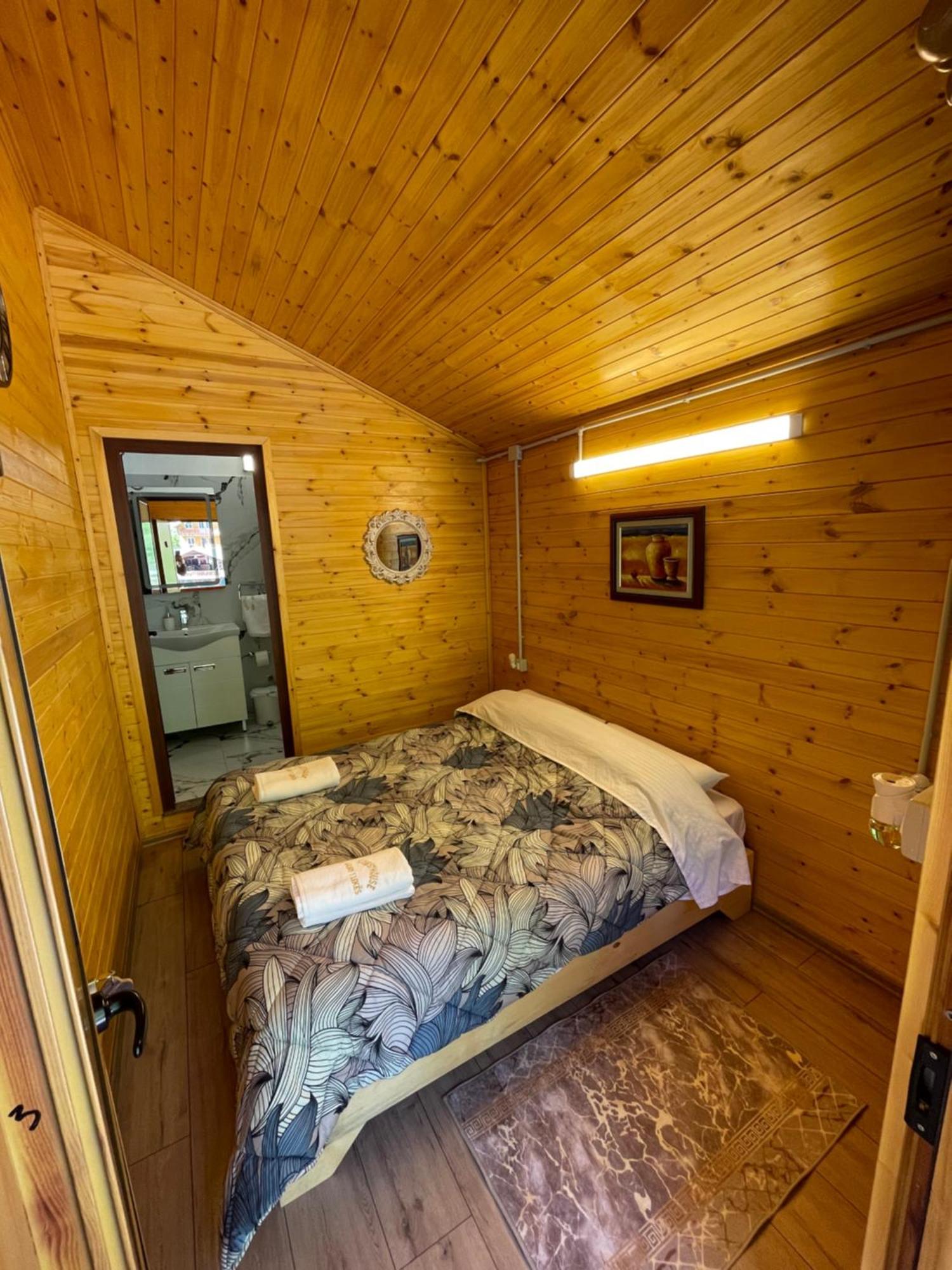 Guri I Lekes Guesthouse Moll' e Shoshit エクステリア 写真